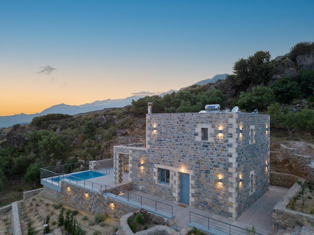 Nature Villas Myrthios 플라키아스 외부 사진