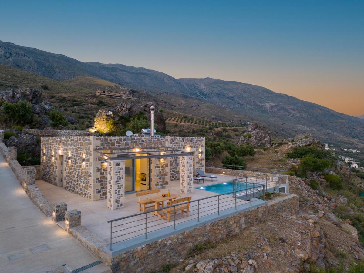 Nature Villas Myrthios 플라키아스 외부 사진