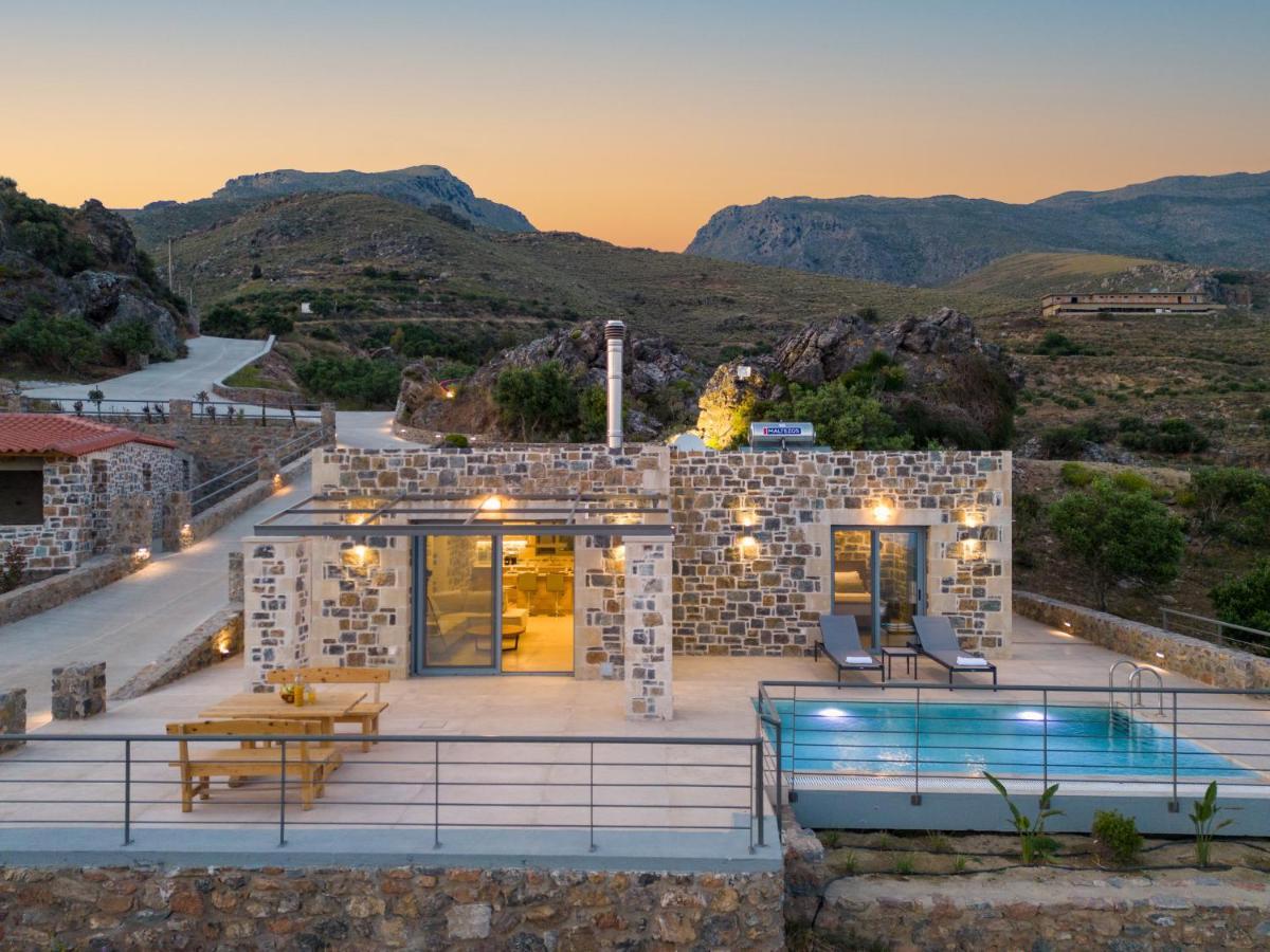 Nature Villas Myrthios 플라키아스 외부 사진
